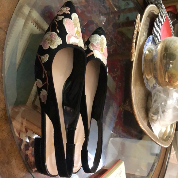 Kate Spade flats - Picture 2 of 2